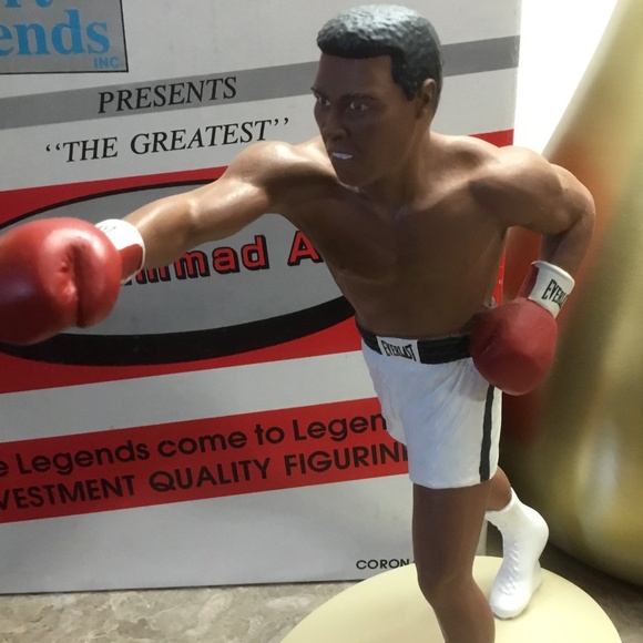 “THE GREATEST” Muhammad Ali Salvino Sports Legends Figurine #2,843 of 3,000. - Picture 2 of 16
